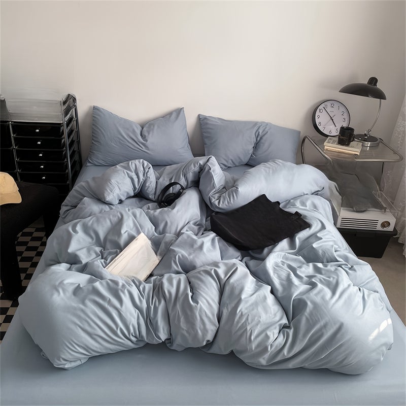 3pcs Solid Color Ultra-Soft Brushed Polyester Duvet Cover Set Includes: One Duvet Cover Suitable for Down Comforters + Two Pillowcases. Filling Not Included. A Bedding Perfect for Home and Bedroom Use - Image 1