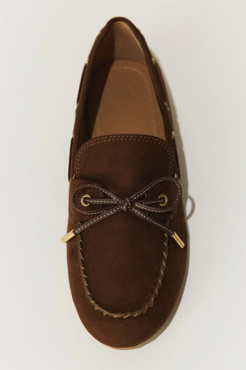 اتش اند ام حذاء مريح