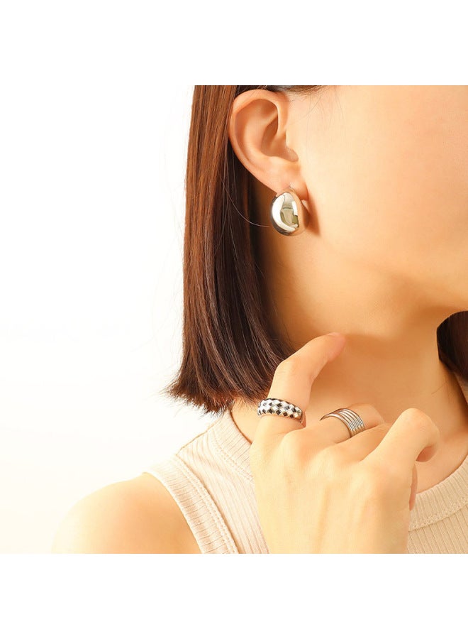 European And American New elry Temperament Does Not Fade Retro Hollow C- Shaped Earrings Titanium Steel Plated 18k Real Gold Earrings