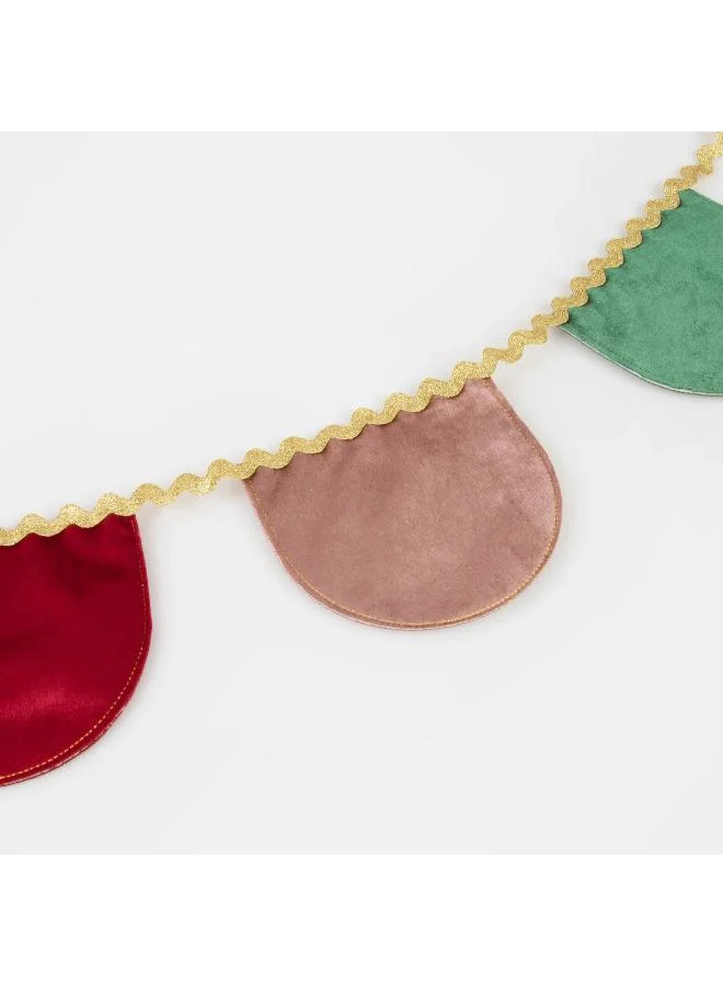Meri Meri Velvet Scallop Garland