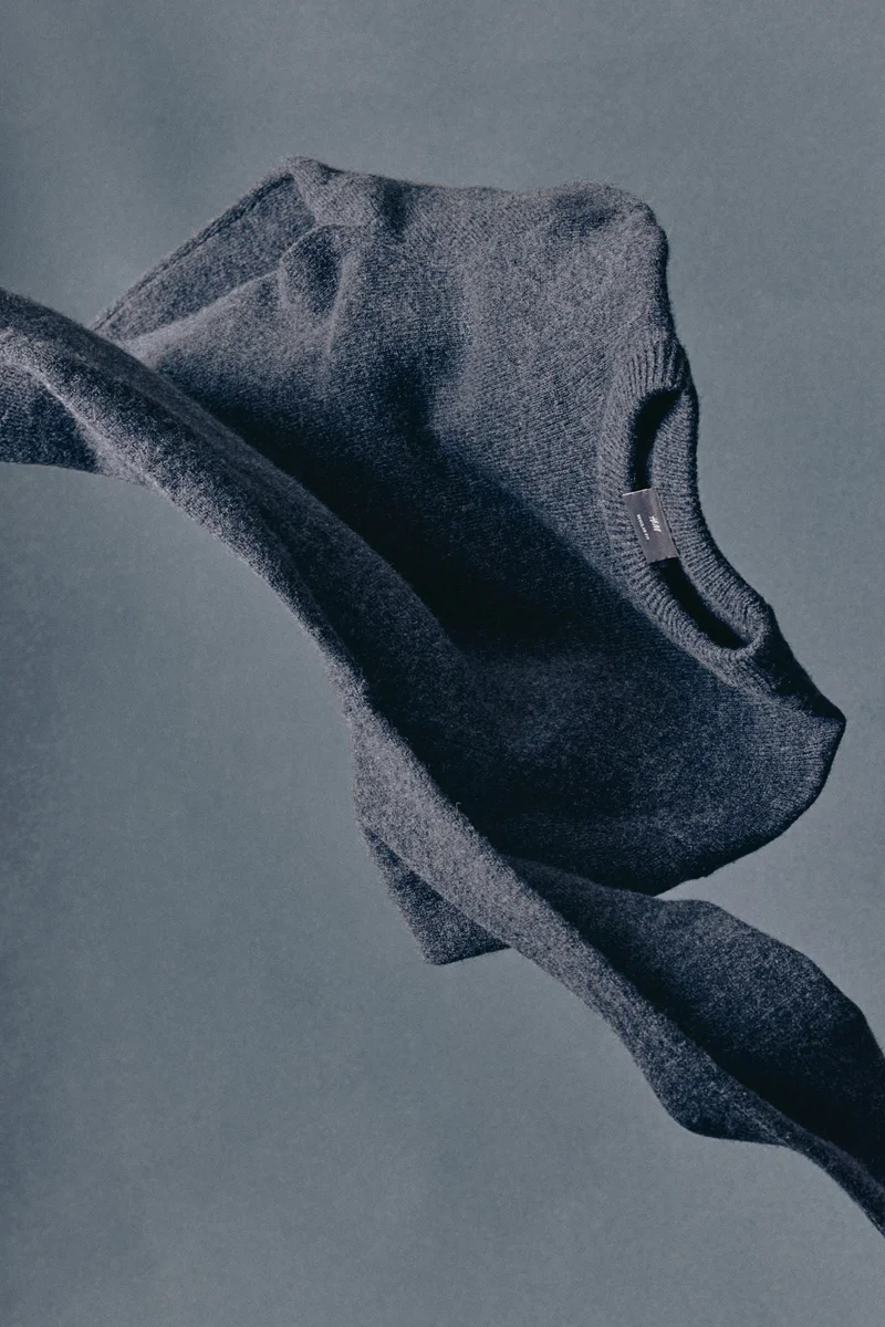 اتش اند ام كنزة بقصّة عادية من الصوف