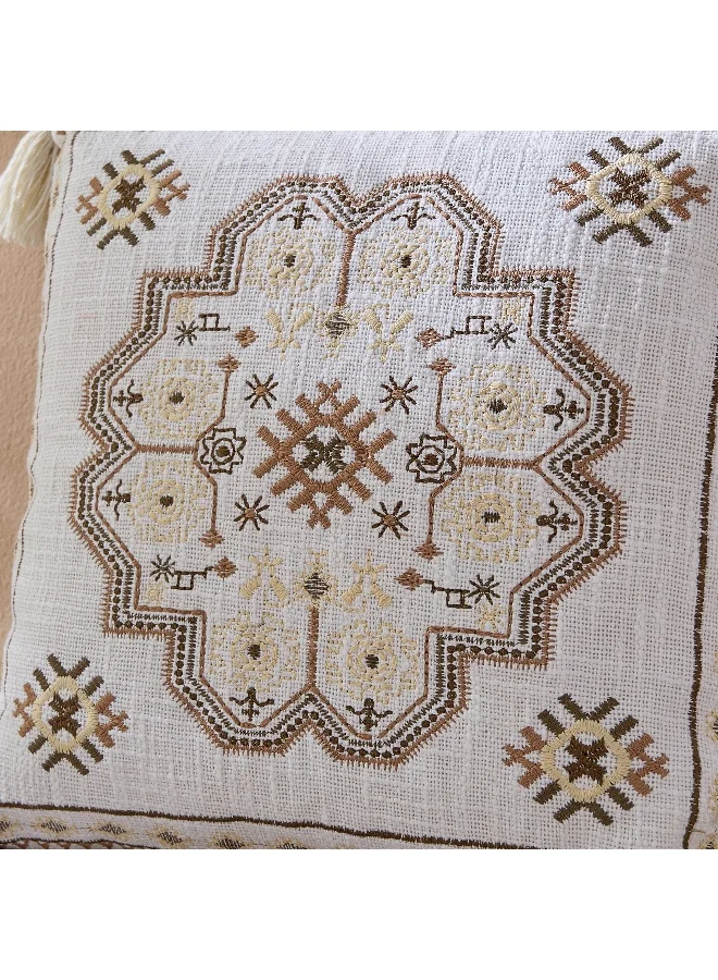 هوم بوكس Mahrgan Zahra Embroidered Medallion Cushion - 40X40 Cm