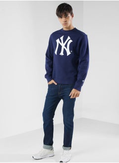 Fanatics New York Yankees Graphic Logo Sweatshirt  - Image 4