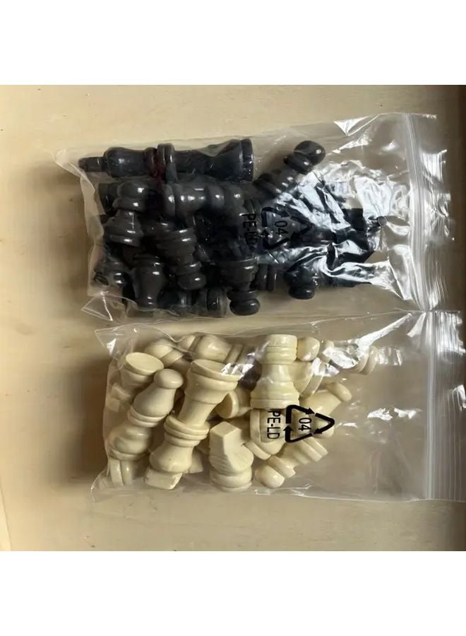 مجموعة شطرنج خشبية باللونين الأسود والأبيض 32 قطعة لعبة كاملة - Image 1