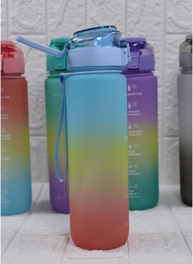 توشيونيكس زجاجة مياه رياضية تحفيزية سعة 1000 مل مع علامات زمنية، وغطاء يعمل بلمسة واحدة، وفوهة قلابة، وماصة مدمجة، وتصميم حزام حمل مزدوج وملصقات مجانية لطيفة - خالية من مادة BPA، وغطاء مانع للتسرب، وصديقة للبيئة، مصنوعة من البلاستيك، وقابلة لإعادة الاستخدام، وزجاجة مياه تذكيرية للشرب للبالغين والأطفال في المدرسة والمكتب والترطيب اليومي والصالة الرياضية واللياقة البدنية والأنشطة الخارجية والرياضة والسفر، زجاجة سعة 32 أونصة - Image 3