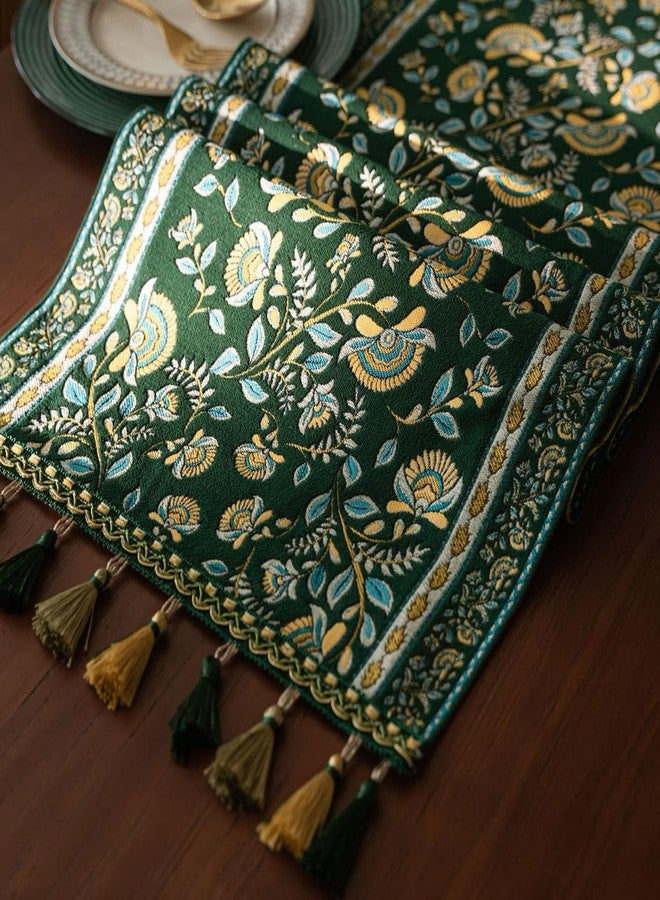 مفرش طاولة فاخر بتصميم كلاسيكي مزين بشرابات، مثالي لديكور المنزل الأنيق، مناسب لغرف الطعام، ولمسات غرف النوم، وهدية مميزة للعرائس (لون أخضر غامق، 13.7 بوصة × 70.8 بوصة). - Image 3