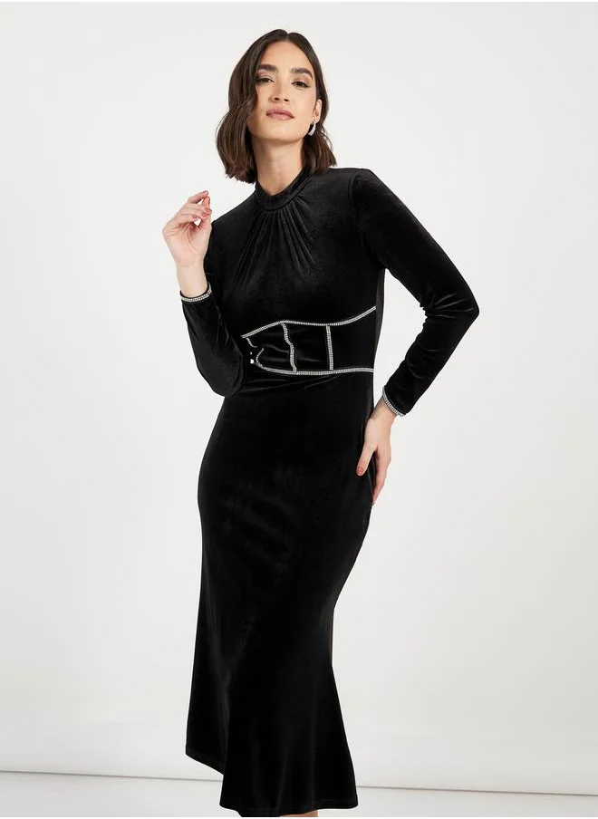 Styli Velvet Look Embellished Midi Dress