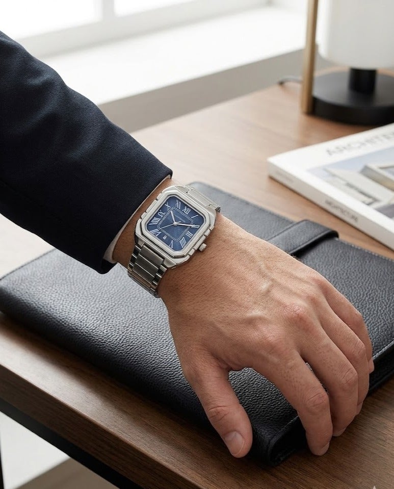 Luxury men's watch in blue - Image 2