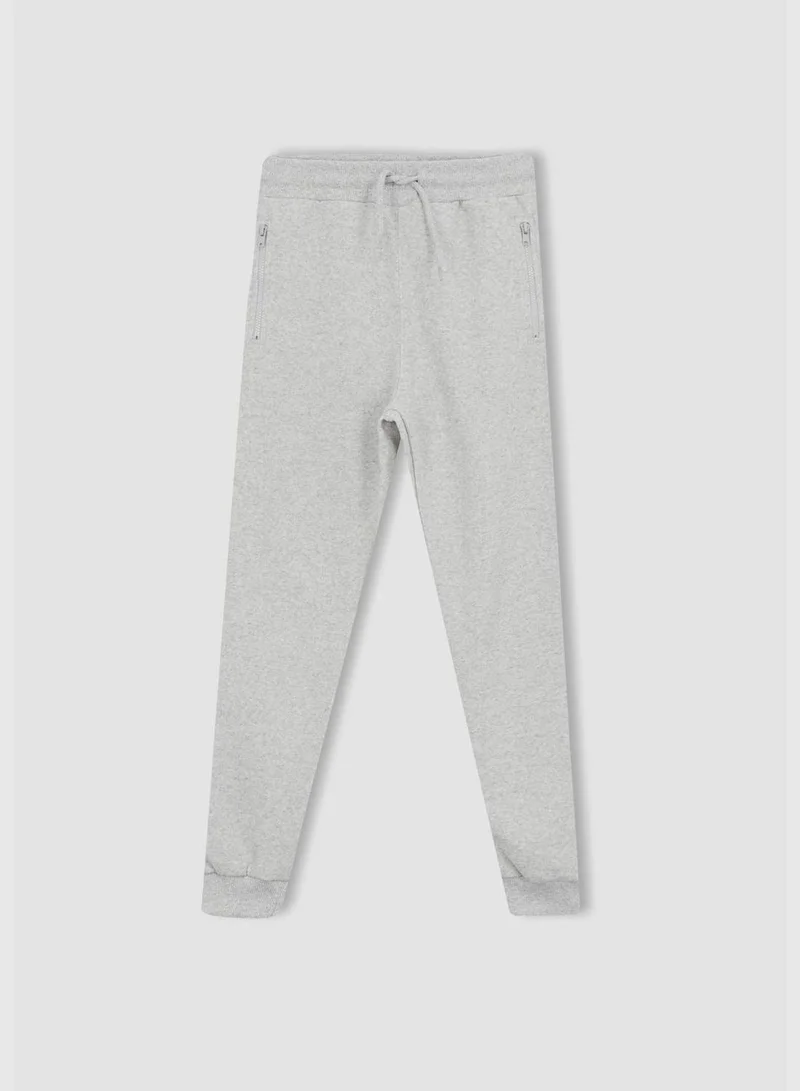 ديفاكتو Slim Fit Zippered Joggers