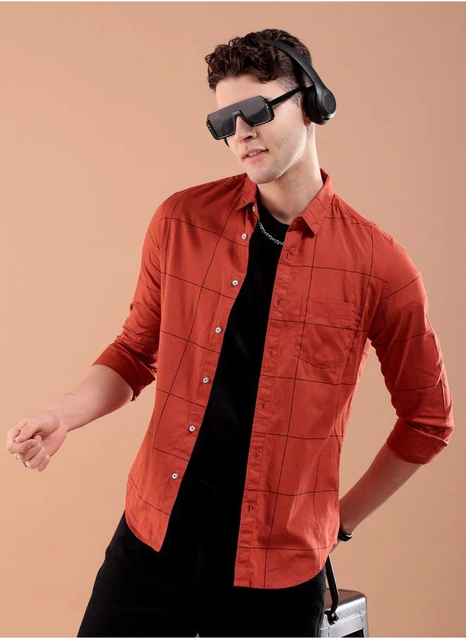 The Indian Garage Co Men Slim Fit Checkered Full Sleeves Spread Collar Casual Shirt