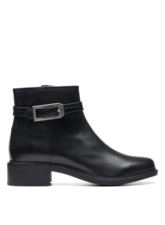 clarks Women's Maye Grace Fashion Boot, Black Leather, 37 EU - Image 2