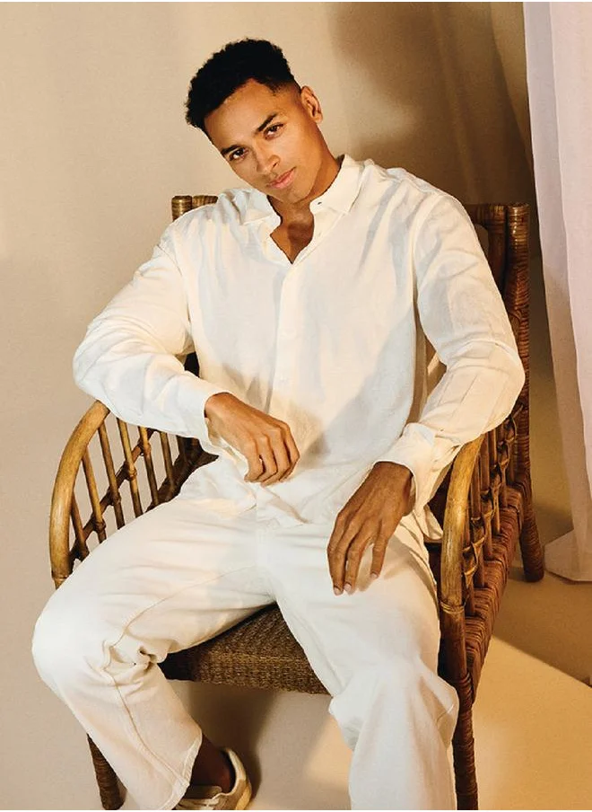 ايكونيك Iconic Regular Fit Textured Shirt with Collar and Long Sleeves