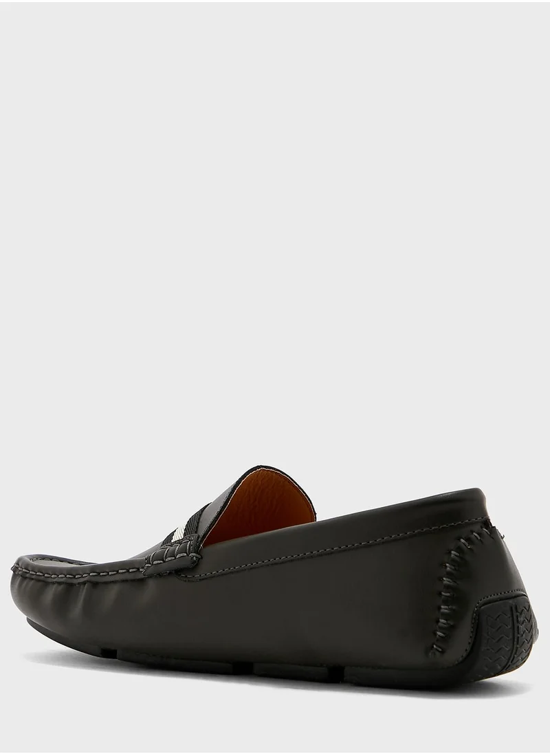 Robert Wood Webbing Saddle Detail Formal Moccasins