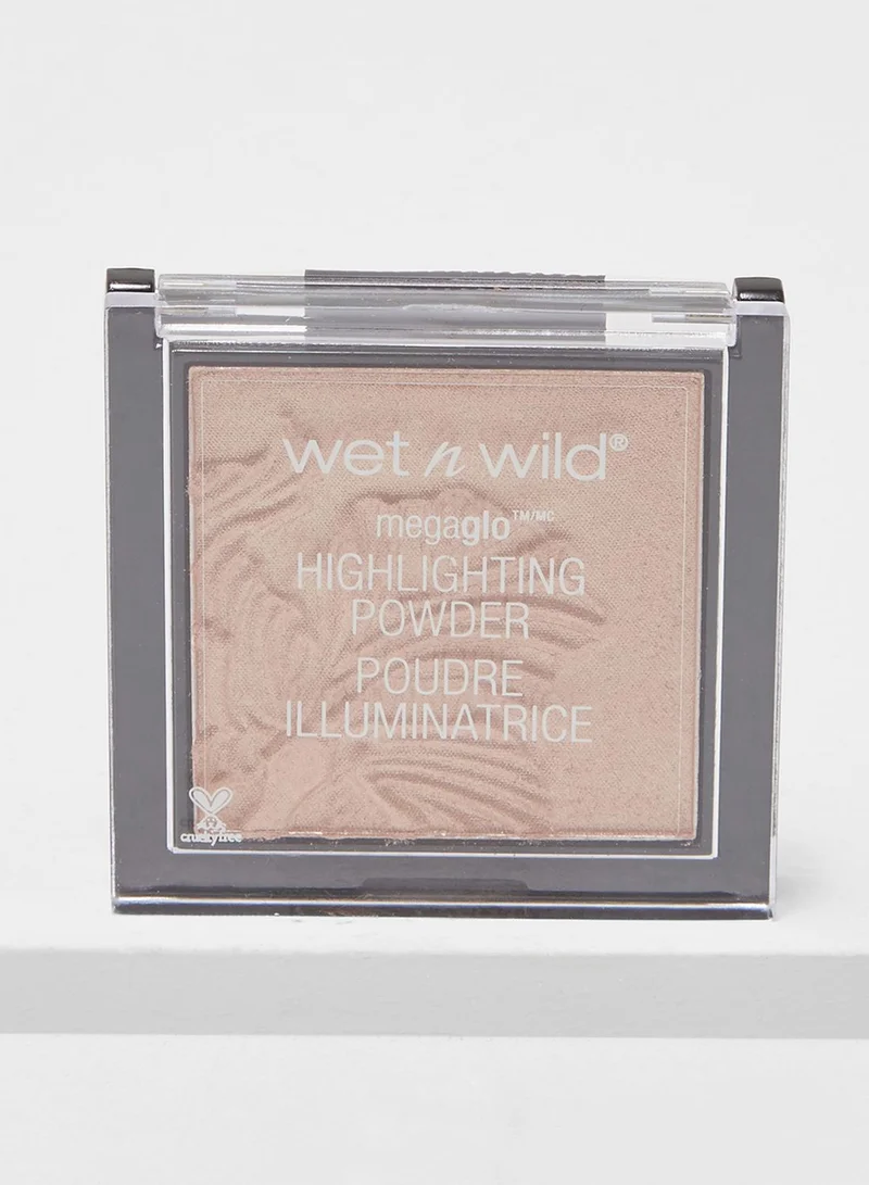 Wet N Wild Megaglo Highlighting Powder - Precious Petals