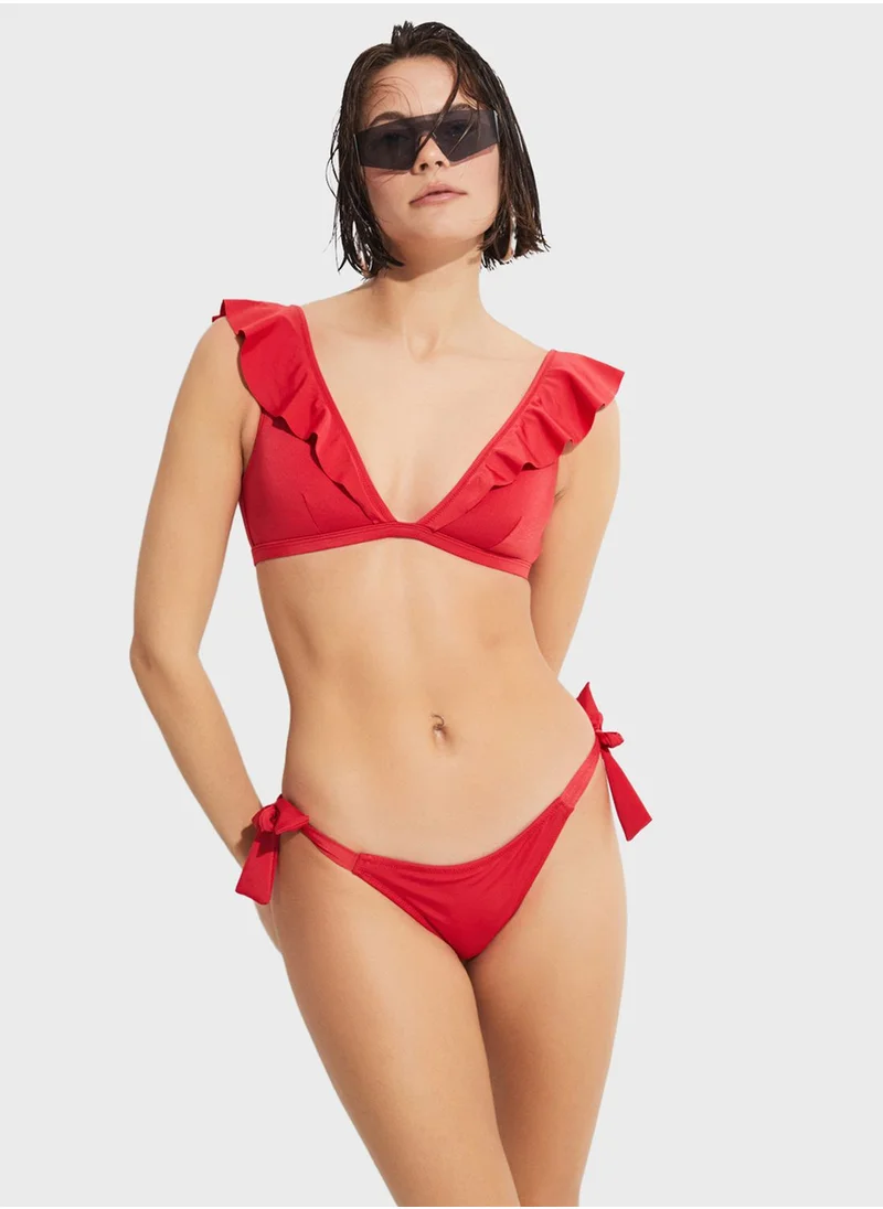 جون Ruffle Bikini Top & Bottom Set