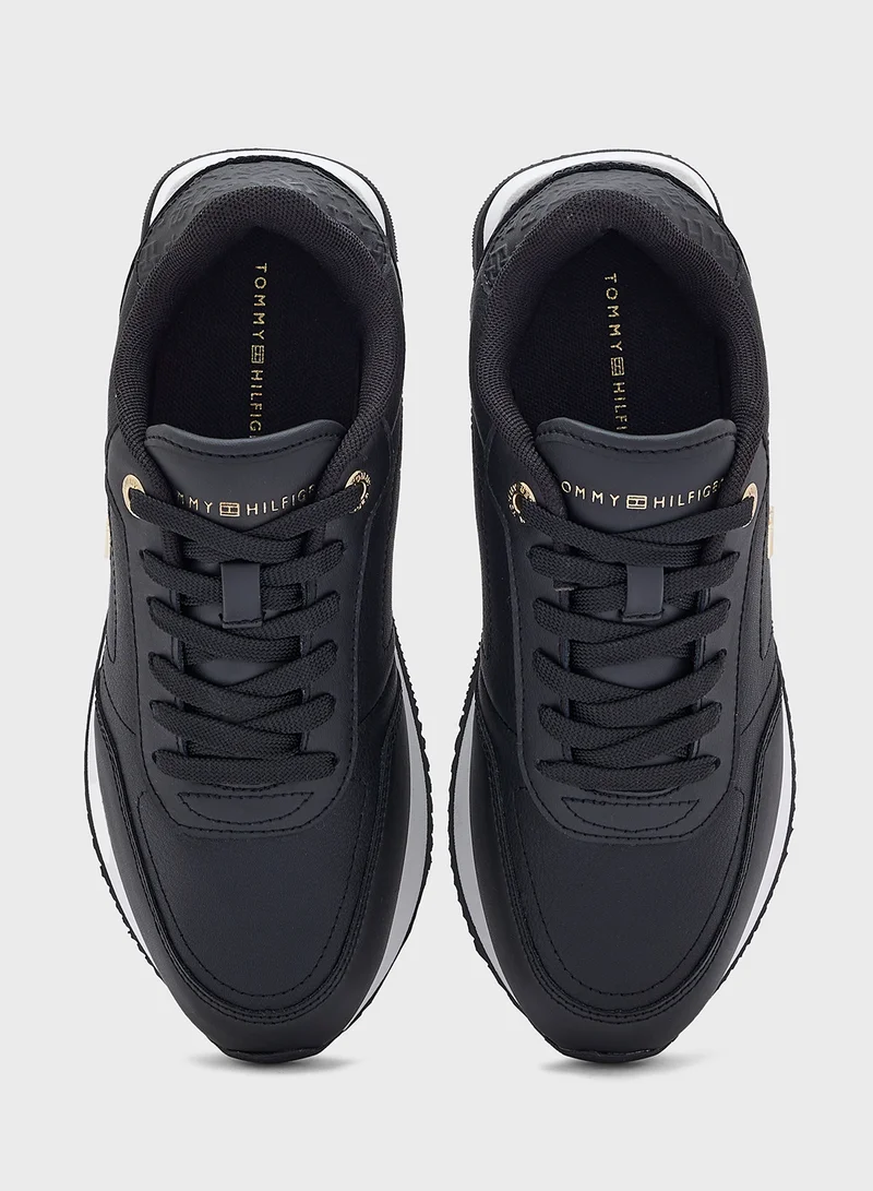 تومي هيلفيغر ELEVATED ESSENT RUNNER MONOGRAM