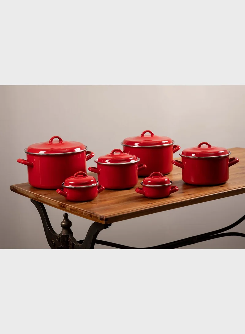 Premier Red Enamel Porter Casserole Dish With Lid 18Cm
