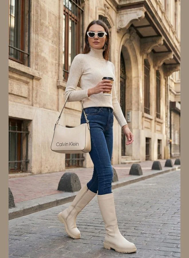 ليلا كنزة نسائية بياقة عالية مضلعة بقصة عادية من الأكريليك الناعم