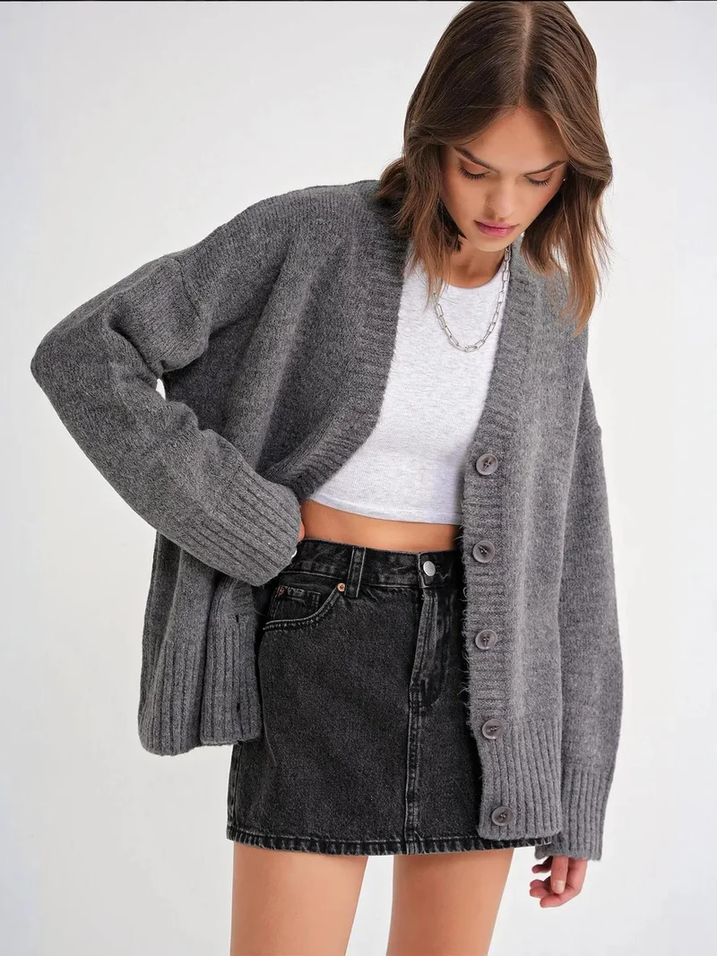 MixRay Mixray Buttoned V-Neck Ribbed Knit Cardigan