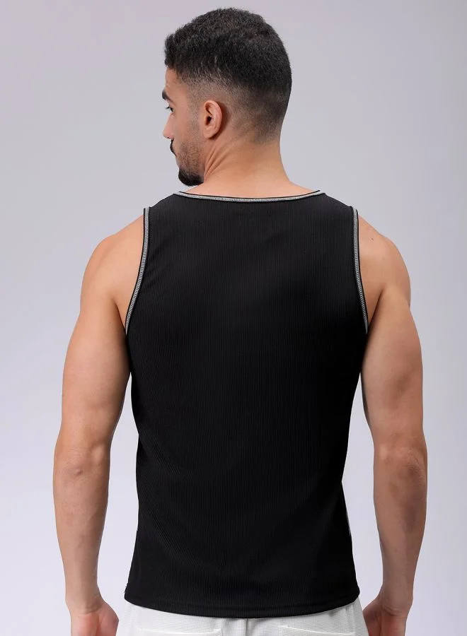 شركة المرآب الهندية Men Slim Fit Textured Round Neck Tshirt