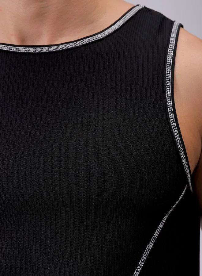 شركة المرآب الهندية Men Slim Fit Textured Round Neck Tshirt