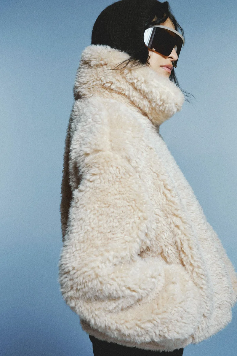 اتش اند ام جاكيت من نسيج تيدي