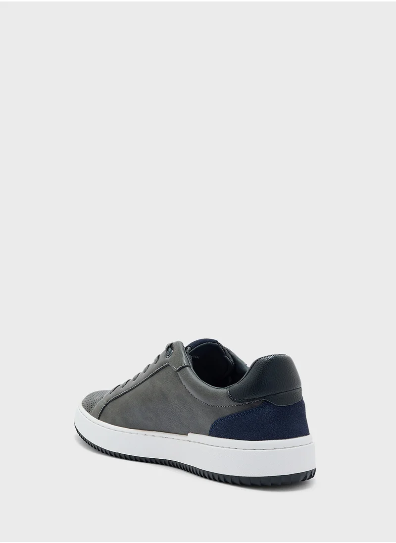 روبرت وود Casual Sneakers