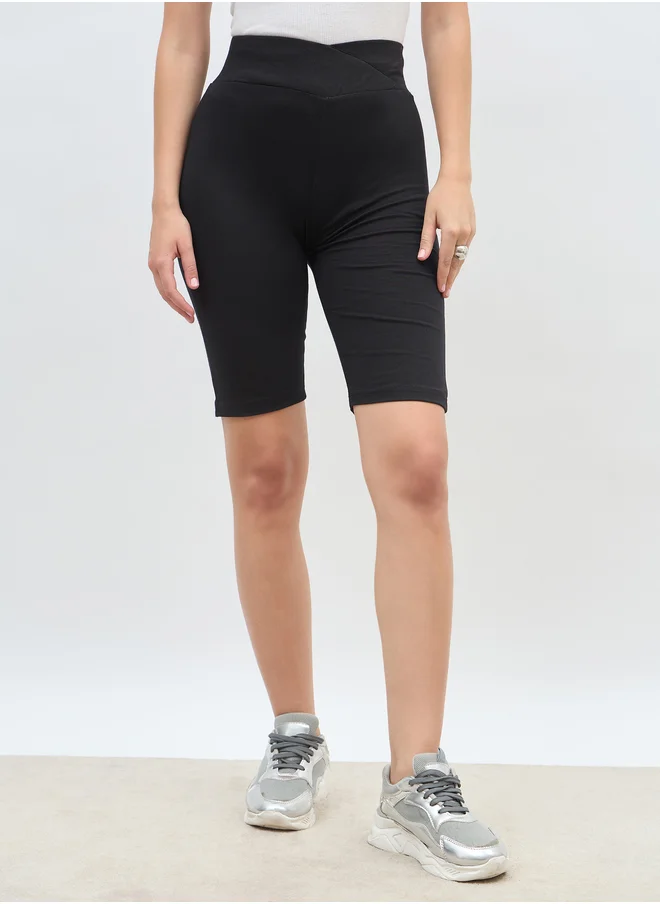 ستايلي Solid Cycling Shorts with Cross Waistband Detail