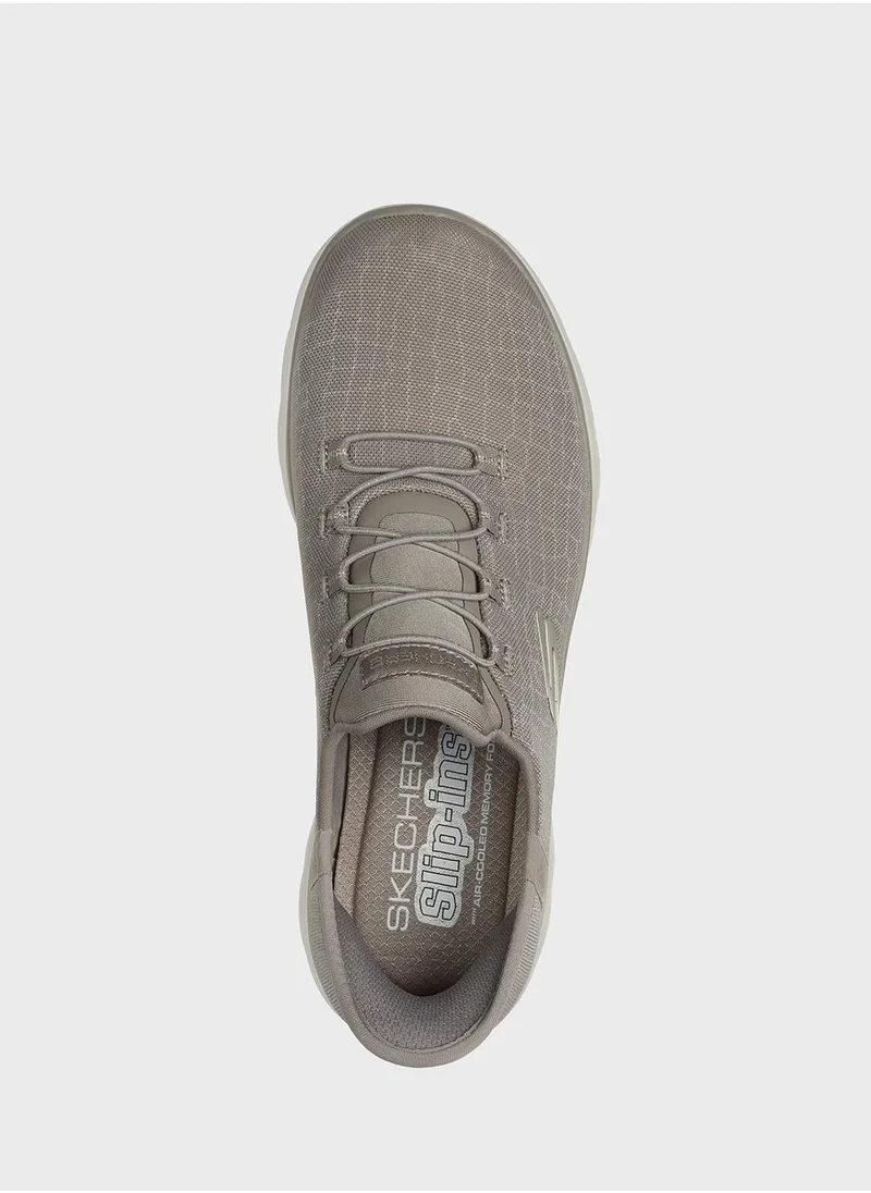 SKECHERS SUMMITS