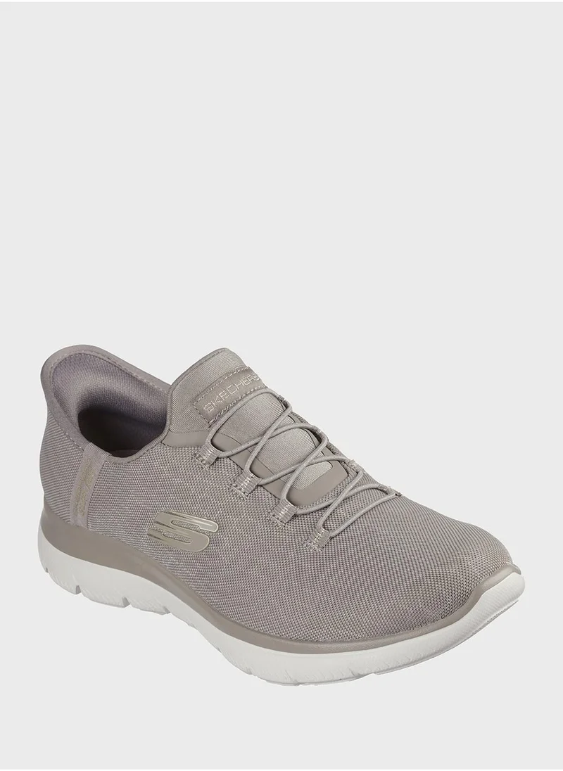 SKECHERS SUMMITS