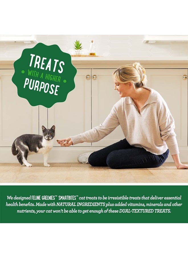 Greenies - FELINE GREENIES SMARTBITES HEALTHY INDOOR Natural Treats for Cats, Chicken Flavor, 16 oz. Tub - Image 1