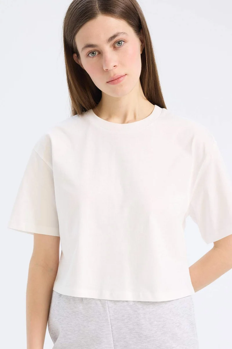 ديفاكتو Boxy Fit Crew Neck Basic Cotton T-Shirt