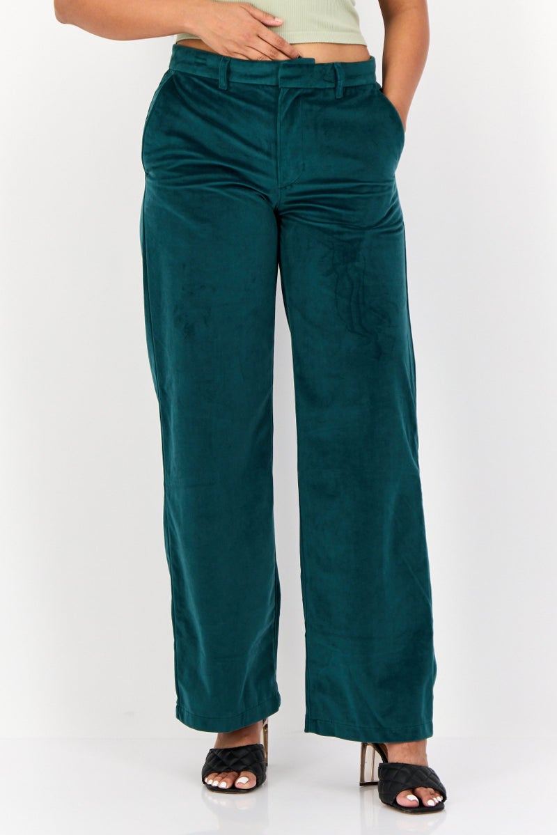 Levi's Women Baggy Fit Solid Wide Leg Pants, Green  - Image 1