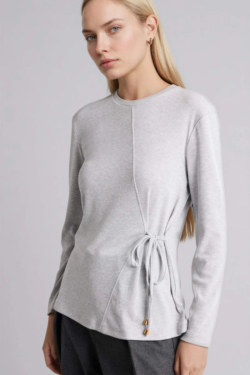 ديفاكتو Relax Fit Crew Neck Long Sleeve T-Shirt