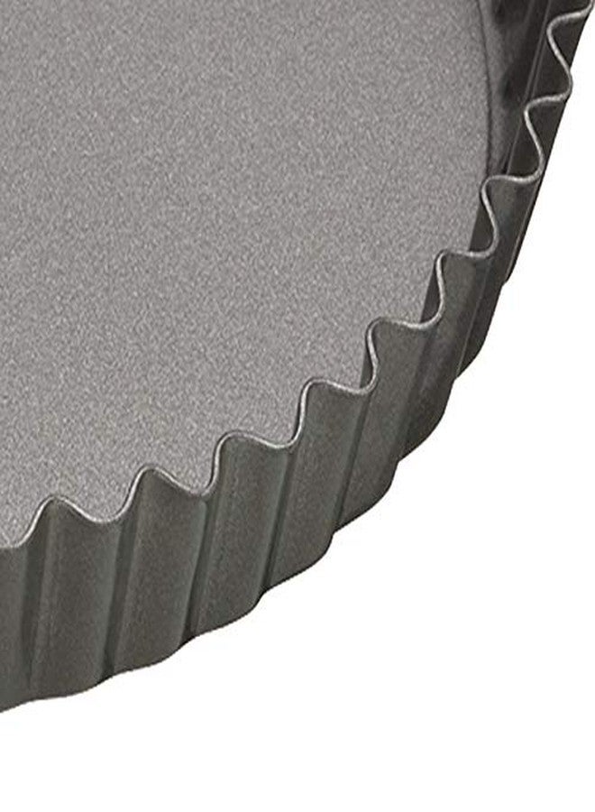Master Class KitchenCraft MasterClass Non-Stick Fluted Flan Tin/Quiche Pan with Loose Base, 20 cm (8") - Image 2