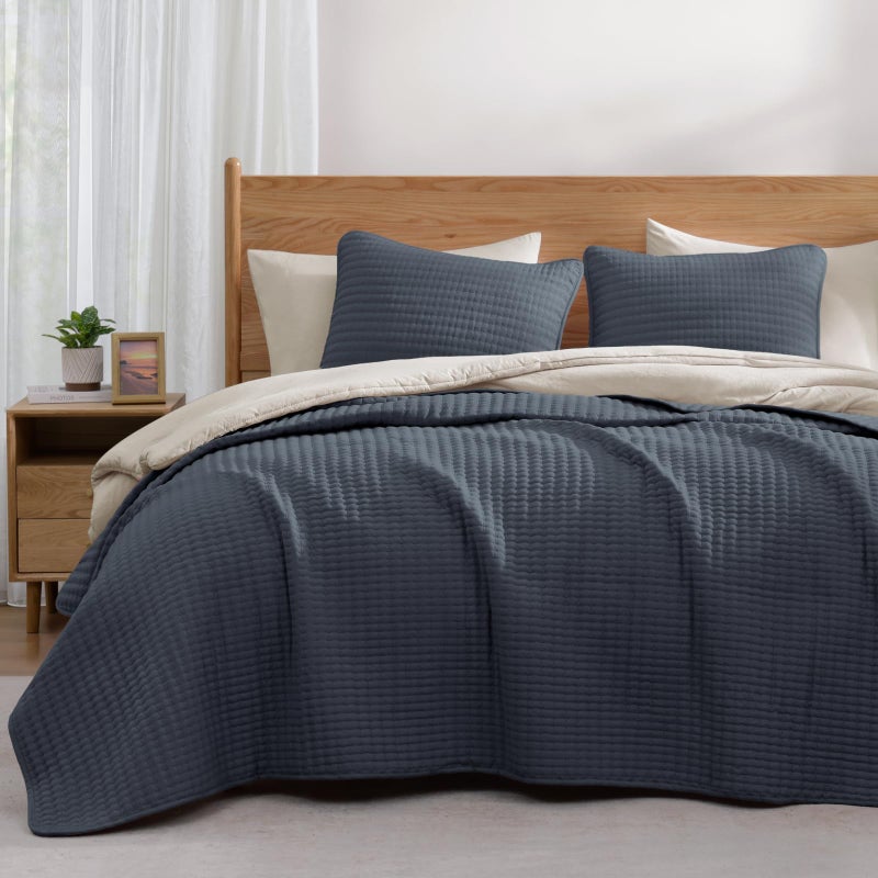 WRENSONGE King Size Quilt-3 Pieces Lightweight Blue Grey Bedspreads King Quilt Bedding Set for All Seasons, Soft Summer Coverlet with 2 Pillow Shams Suitable for Bed, Couch, Quilt Blanket - Image 1