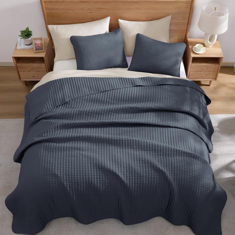 WRENSONGE King Size Quilt-3 Pieces Lightweight Blue Grey Bedspreads King Quilt Bedding Set for All Seasons, Soft Summer Coverlet with 2 Pillow Shams Suitable for Bed, Couch, Quilt Blanket - Image 4
