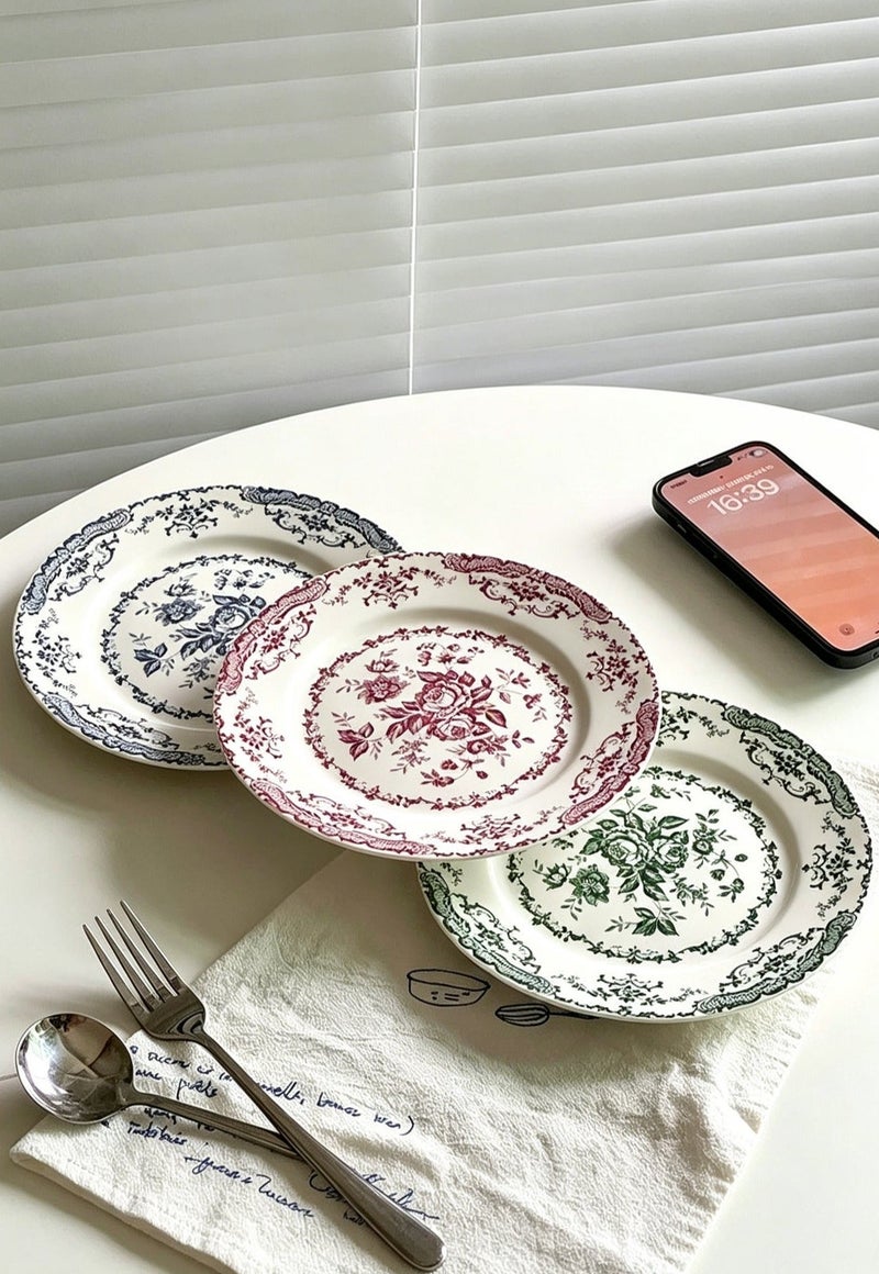 1 set of 8 Inch European style retro rose flower meal disc, lace relief plate, cake dessert disc - Image 3