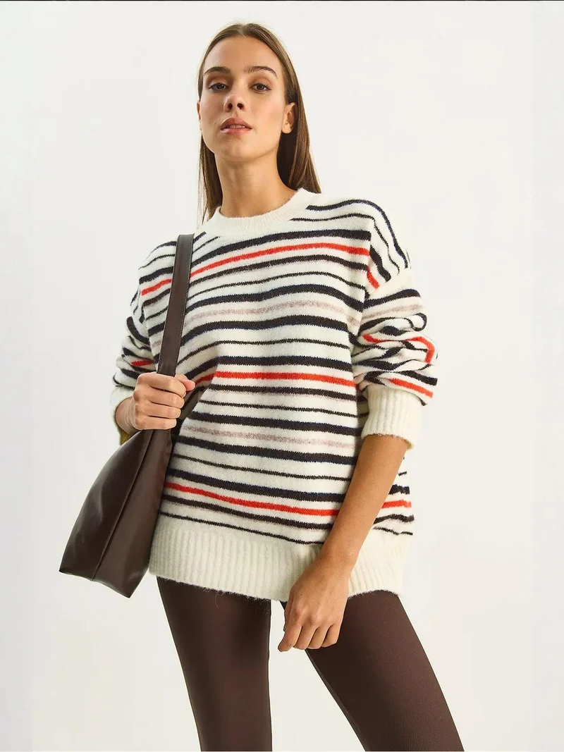 Bianco Lucci LUCCI Oversized Striped Knit Sweater