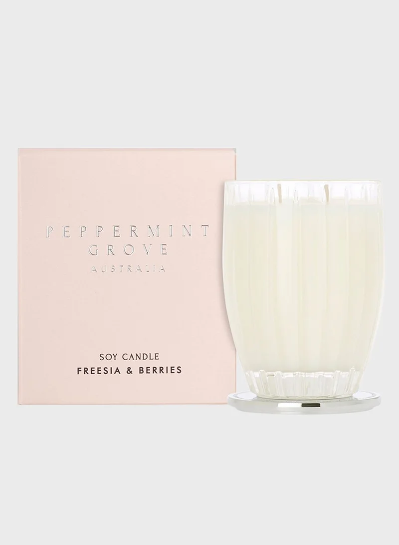 Peppermint Grove Candle 350g - Freesia & Berries