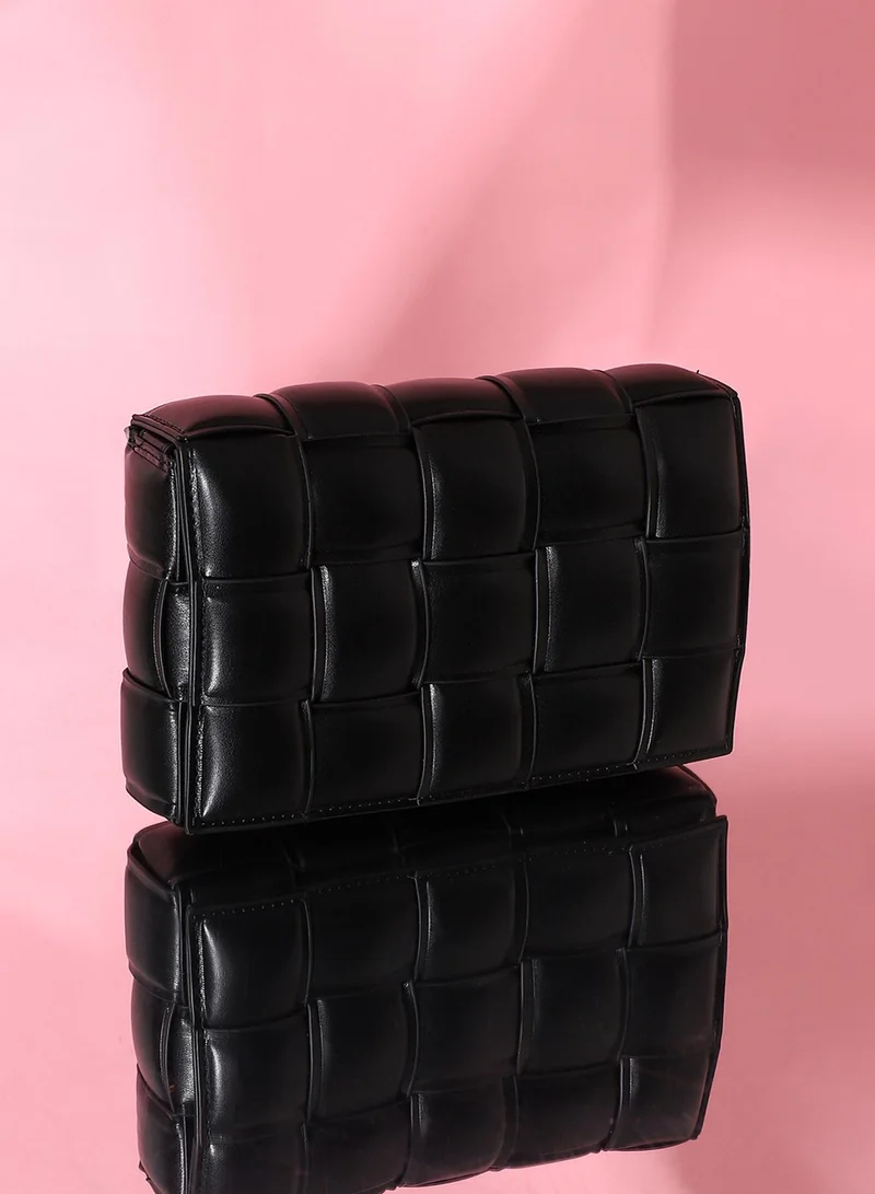 Women's The Puffy Interwine Sling Bag - Midnight Black