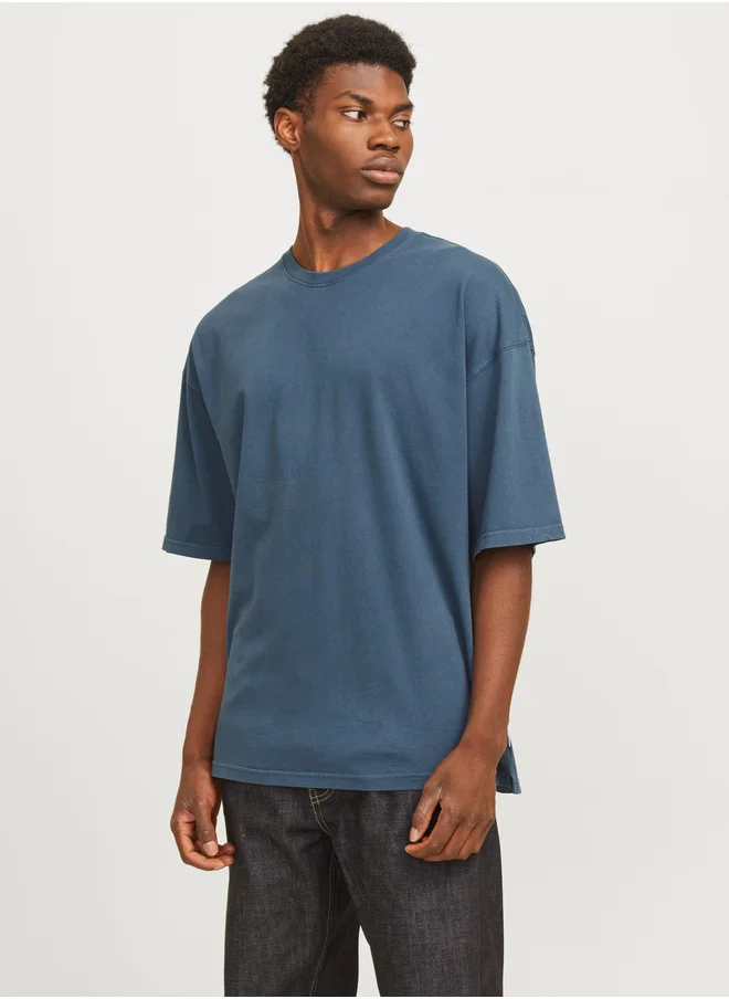 JACK & JONES Solid Crew Neck Regular Fit T-Shirt