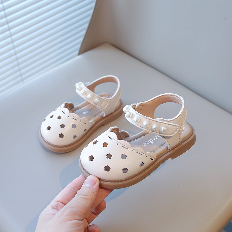 Korean Style Kidsren'S Leather Shoes 2025 Girls' Carved Cut Out Princess Shoes Forest Style Retro Baby Toe-Cap Half Sandals - Image 2
