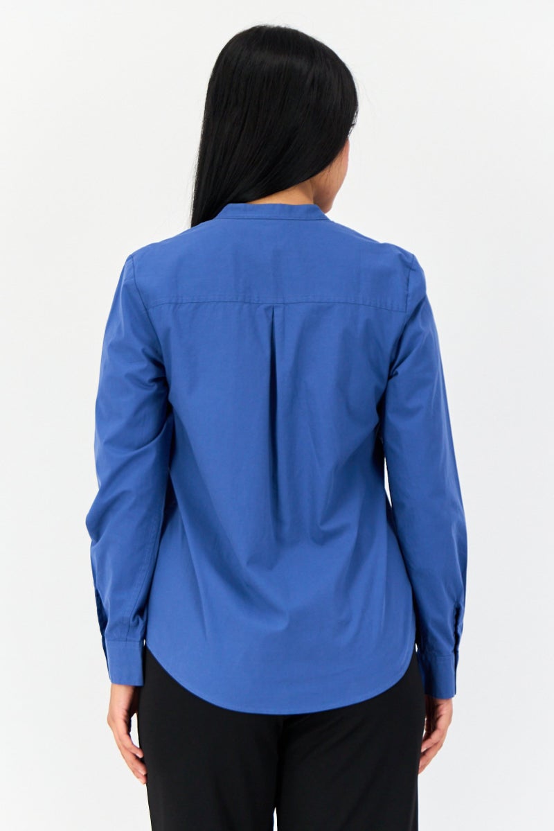 GIORDANO قميص نسائي بأكمام طويلة وفتحة عنق مقسومة، أزرق غامق - Image 4