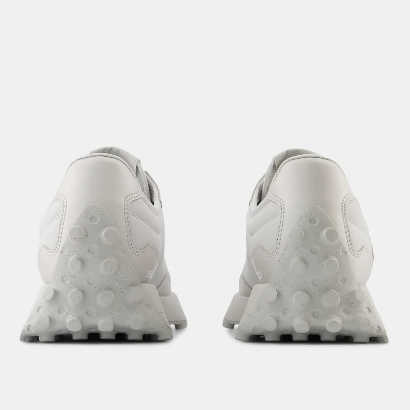 New Balance Women's 327 Shoes