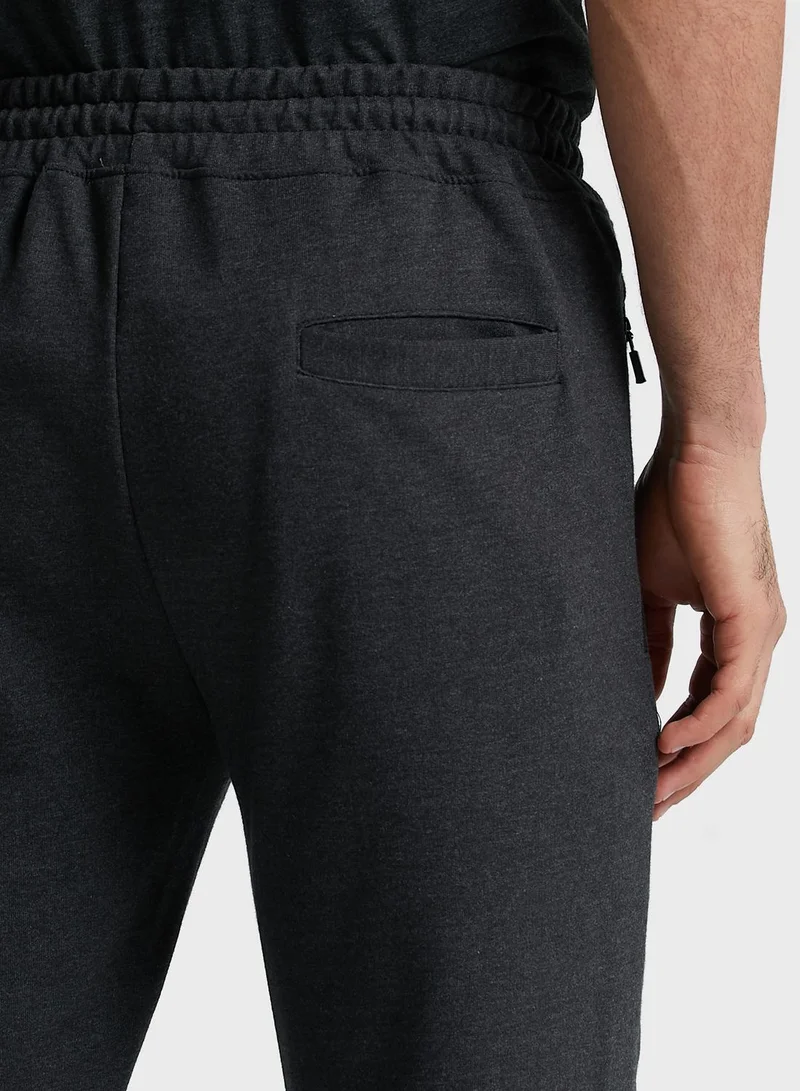 FRWD Athleisure Essential Joggers