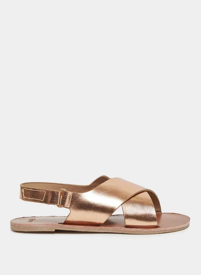 Styli Styli Solid Buckle Detail Flat Sandals
