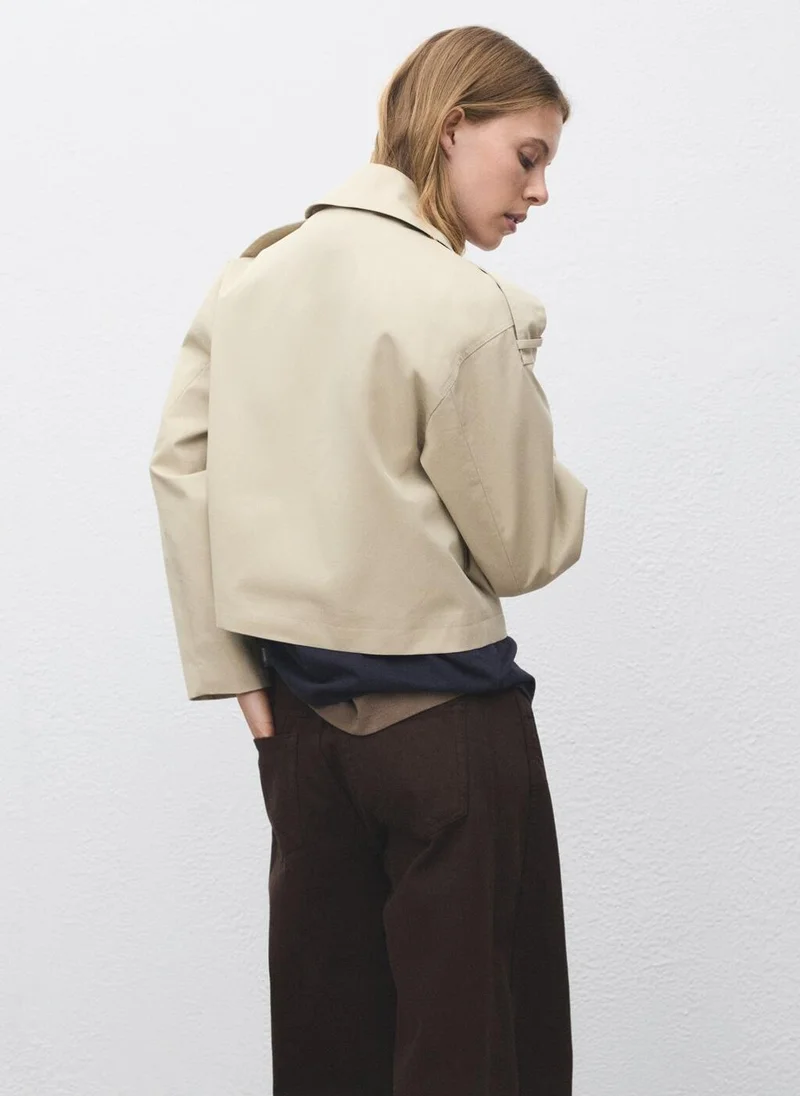مانجو Double-breasted cropped trench coat