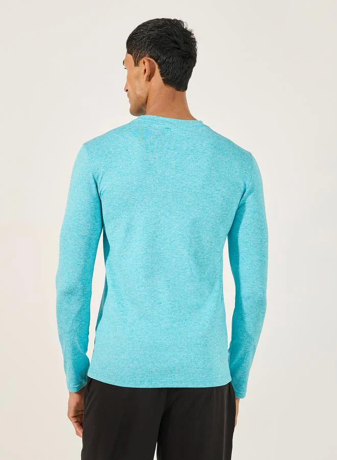 Styli Logo Detail Long Sleeve Muscle Fit T-Shirt