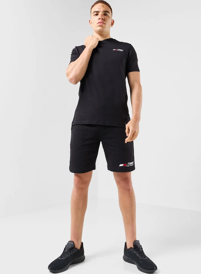 TOMMY HILFIGER Essential Logo T-Shirt